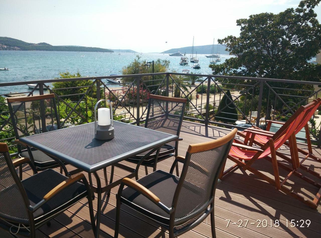 Apartments Gina Trogir Exterior foto